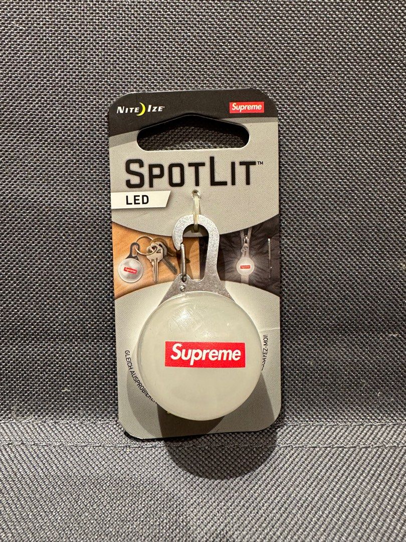 Supreme spotlight keychain store