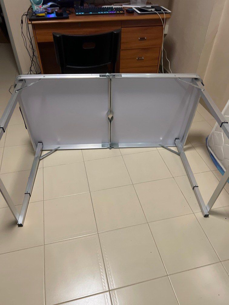 Table (Category: Tables & Sets) located in Singapore. Submitted by kismet99 (Listing ID 1252307118, Image 3). Description: very light foldable table. selling for $20. please msg me if interested. pick up at my place at blk 575 amk ave 10. 560575.