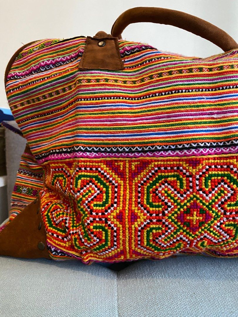 Thai Hmong Hand Embroidered Duffle Bag (Category: Shoulder Bags) located in Makati City. Submitted by anabananarama (Listing ID 1252227534, Image 3). Description: Brand new, never used. Retails for INR 14,998 (approx. Php 10,200) Very unique boho ethnic weekend bag Bought in Thailand.
