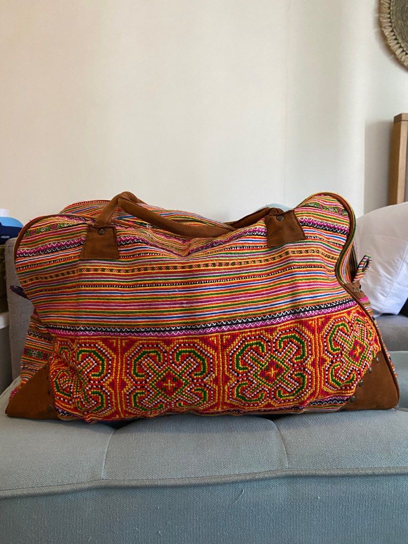 Thai Hmong Hand Embroidered Duffle Bag (Category: Shoulder Bags) located in Makati City. Submitted by anabananarama (Listing ID 1252227534, Image 2). Description: Brand new, never used. Retails for INR 14,998 (approx. Php 10,200) Very unique boho ethnic weekend bag Bought in Thailand.