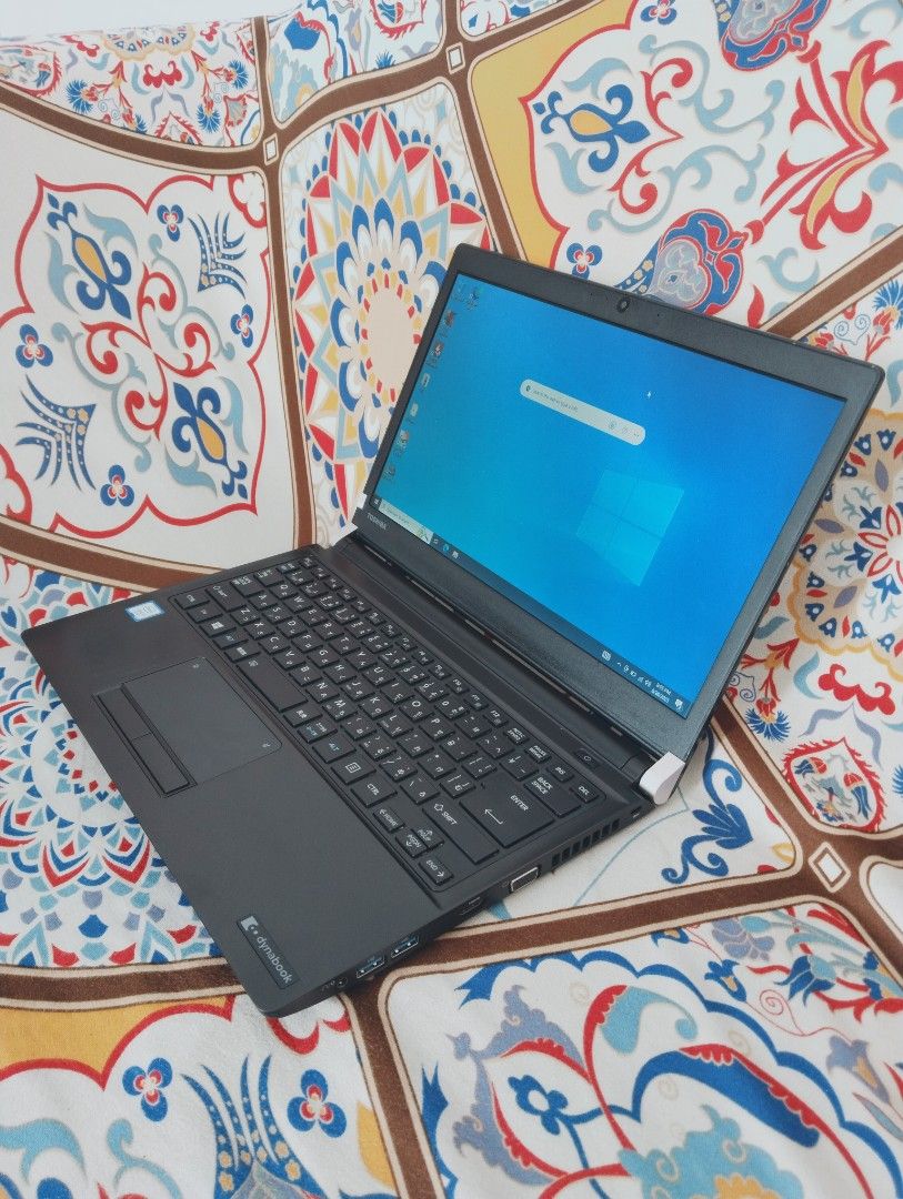TOSHIBA Dynabook R73/J Core i3 7100U（Toshiba Dynabook R73