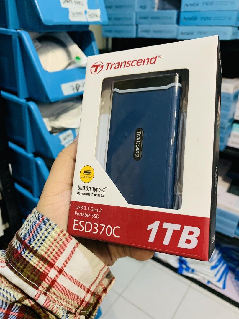Transcend 1TB Portable SSD USB 3.1 Gen 2 Type-C TS1TESD370C (Category: Hard Disks & Thumbdrives) located in Makati City. Submitted by techubstoreandaccessories (Listing ID 1252238596, Image 3). Description: Transcend 1TB Portable SSD USB 3.1 Gen 2 Type-C TS1TESD370C On Hand‼️ Ready to Pick-up/Ship‼️ DETAILS: ✅BRAND NEW & ORIGINAL. ✅7 Days Replacement for Factory Defects and 1year Limited Warranty. (Terms and conditions apply). ✅With Sales Invoice