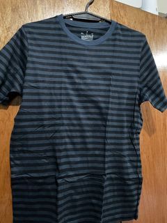 Uniqlo Stripe Black and Grey Shirt