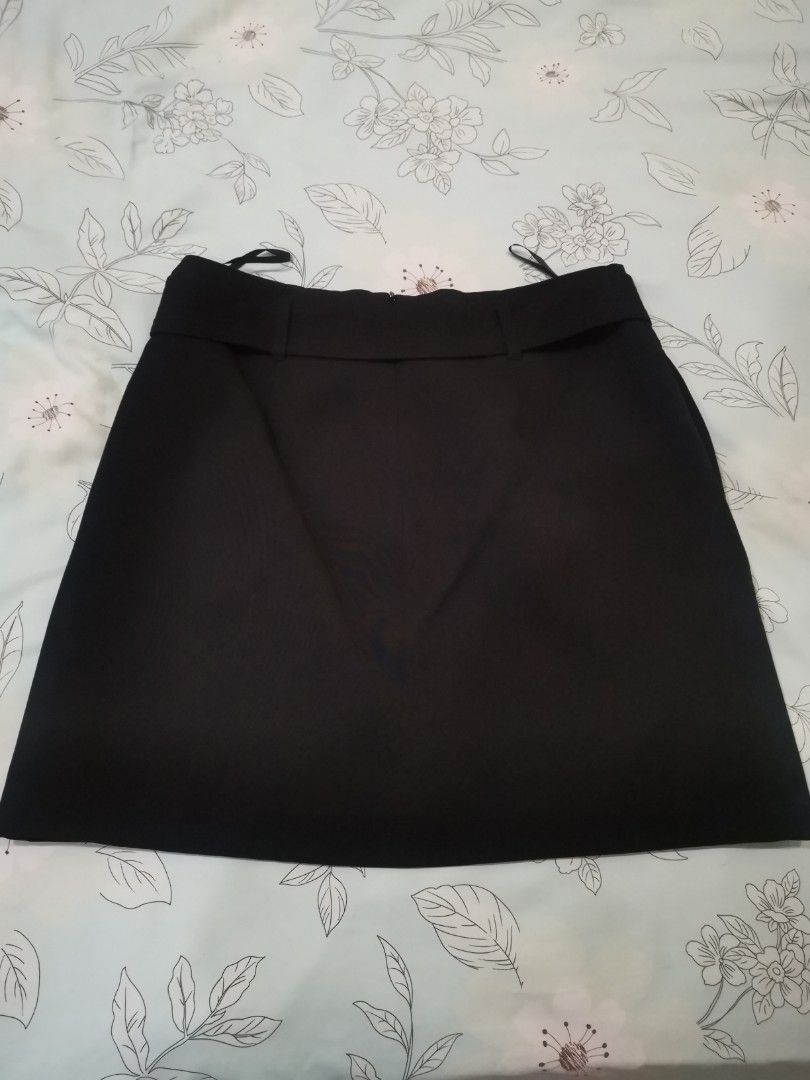 Warehouse black skirt size 12 Women s Fashion Bottoms Skirts on