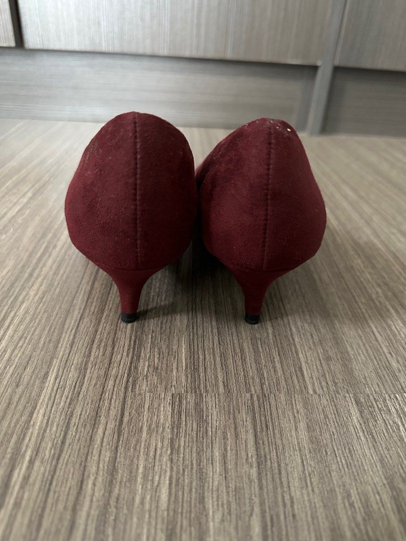 Xara kitten heel suede pumps (Category: Heels) located in Paranaque City. Submitted by marapsison (Listing ID 1252267850, Image 3). Description: Rfs: no longer fits Never worn outside.