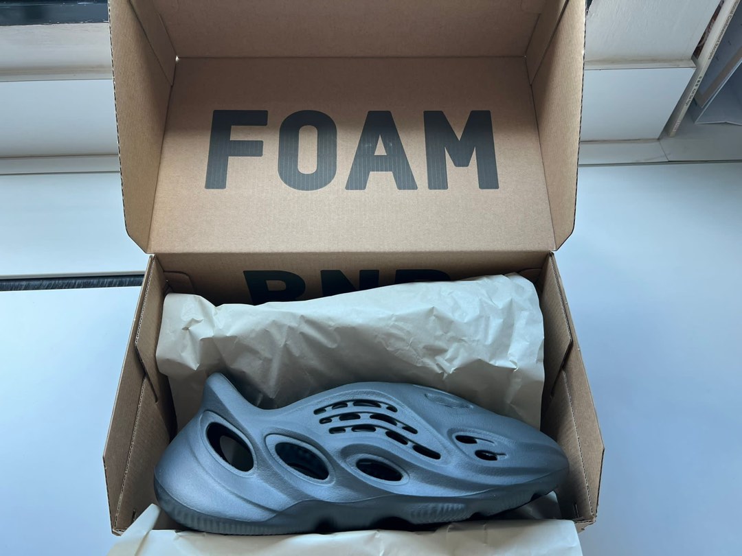 yeezy yzy foam runner