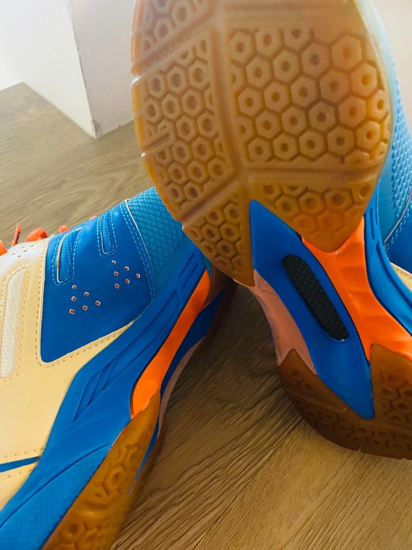 Badminton shoes sale for synthetic court