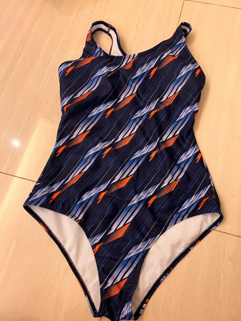 Zalora Carousell