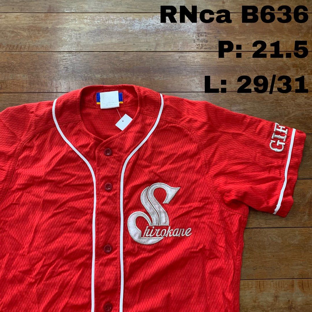 Chicago White Sox Baseball Jersey, Men's Fashion, Activewear on Carousell