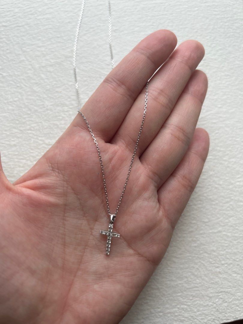 White gold cross pendant hot sale