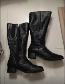 UK4.5 歐洲品牌黑色皮靴 European brand black leather boots