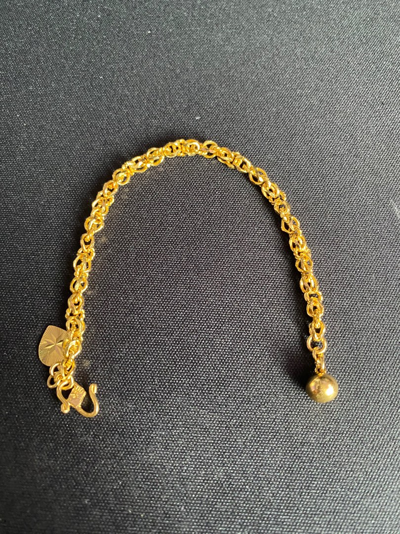 Gold bracelet designs best sale with weight