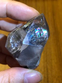 爆閃彩虹🌈水膽及流沙 黃泥 黑閃靈鑽 原石 兩件95折 三件9折 MT1172-49052 礦石 骨幹 古老 生長紋路 黑閃靈鑽 石英 骸骨 原礦石64225601204866110