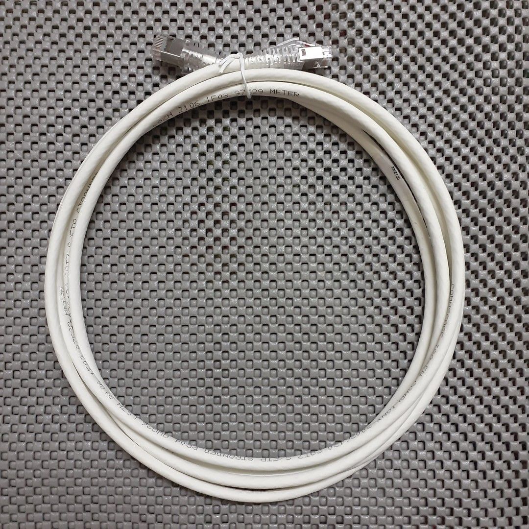 Commscope Ribbon Router 全新 Cat 6A 上網線 Commscope 3m Cat 6A Shielded F/UTP Patch Cord (LSZH ...