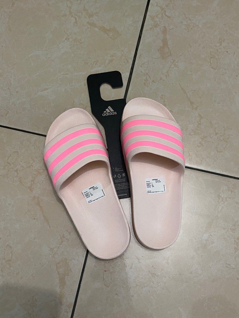 Adidas Adilette Sandals/Slides HP9394