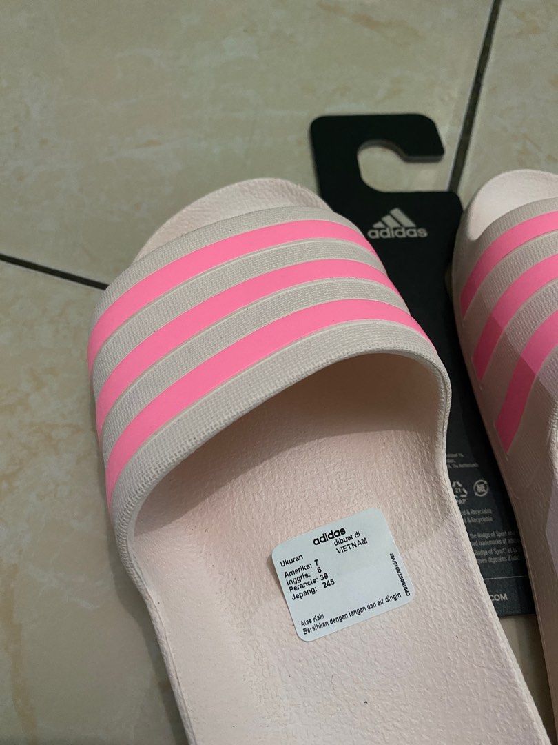 Adidas Adilette Sandals/Slides HP9394