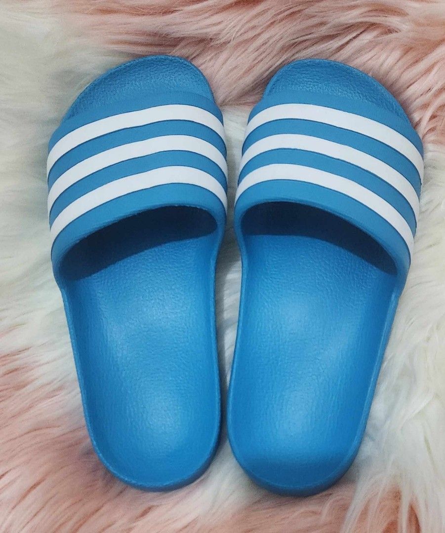 Baby blue adidas sliders top