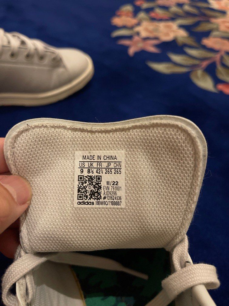https://www.carousell.sg/p/adidas-stan-smith-golf-casual-1254053206/