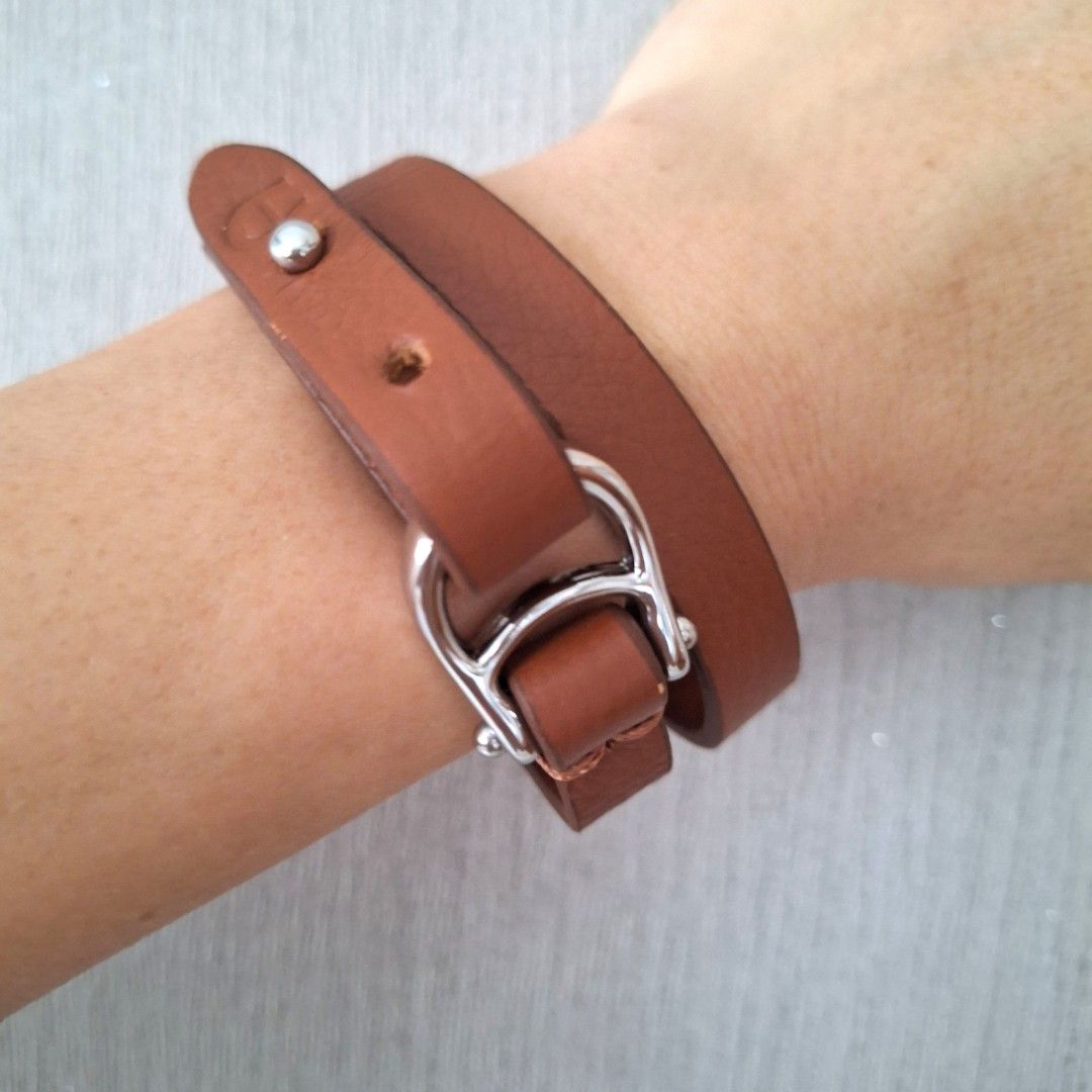 Aigner hotsell leather bracelet
