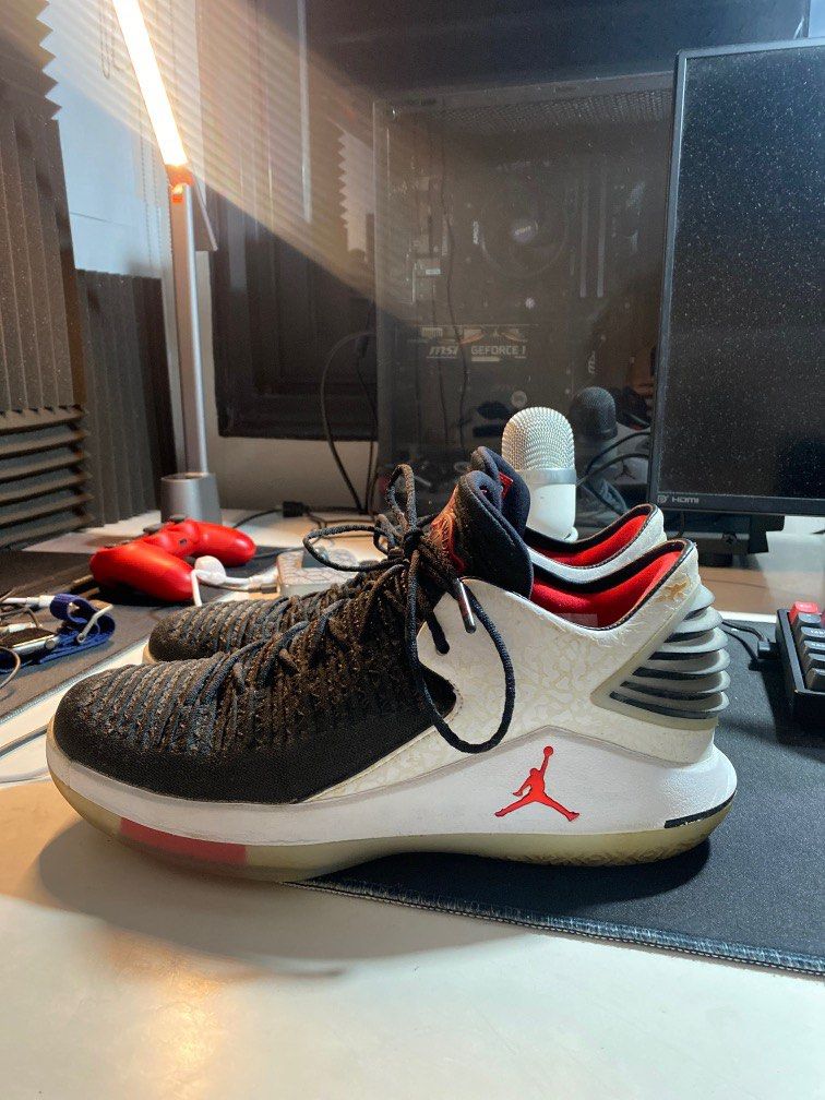 Jordan 32 top free throw line