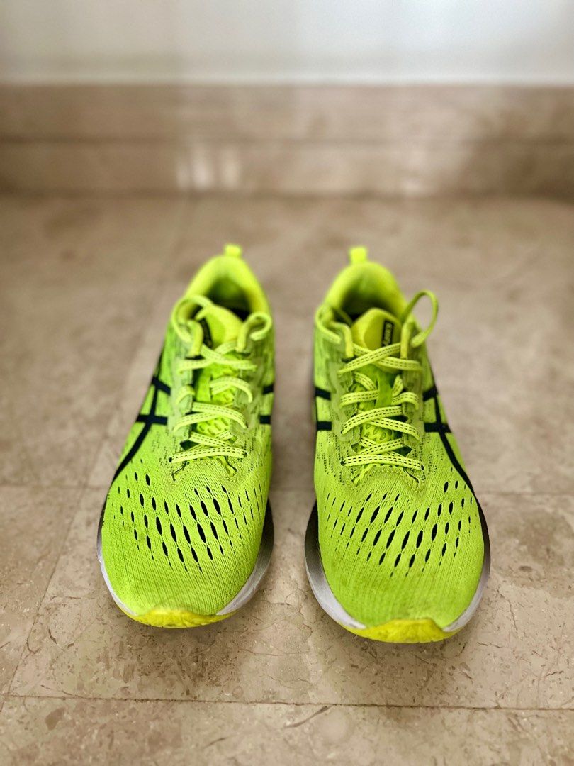 Asics novablast 2 yellow