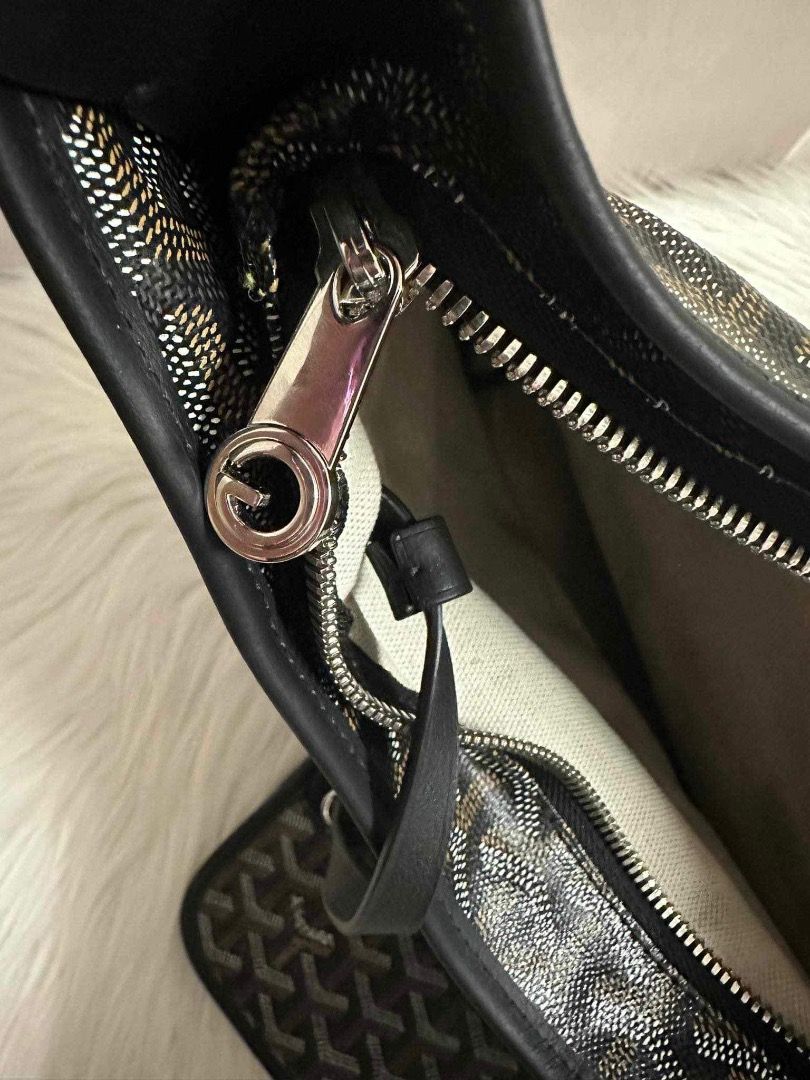 Goyard Fidji Hobo Bag, Luxury, Bags & Wallets on Carousell