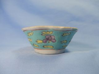 Authentic late Qing Dynasty 19th Century Chinese export small footed porcelain dish with Custom Seal