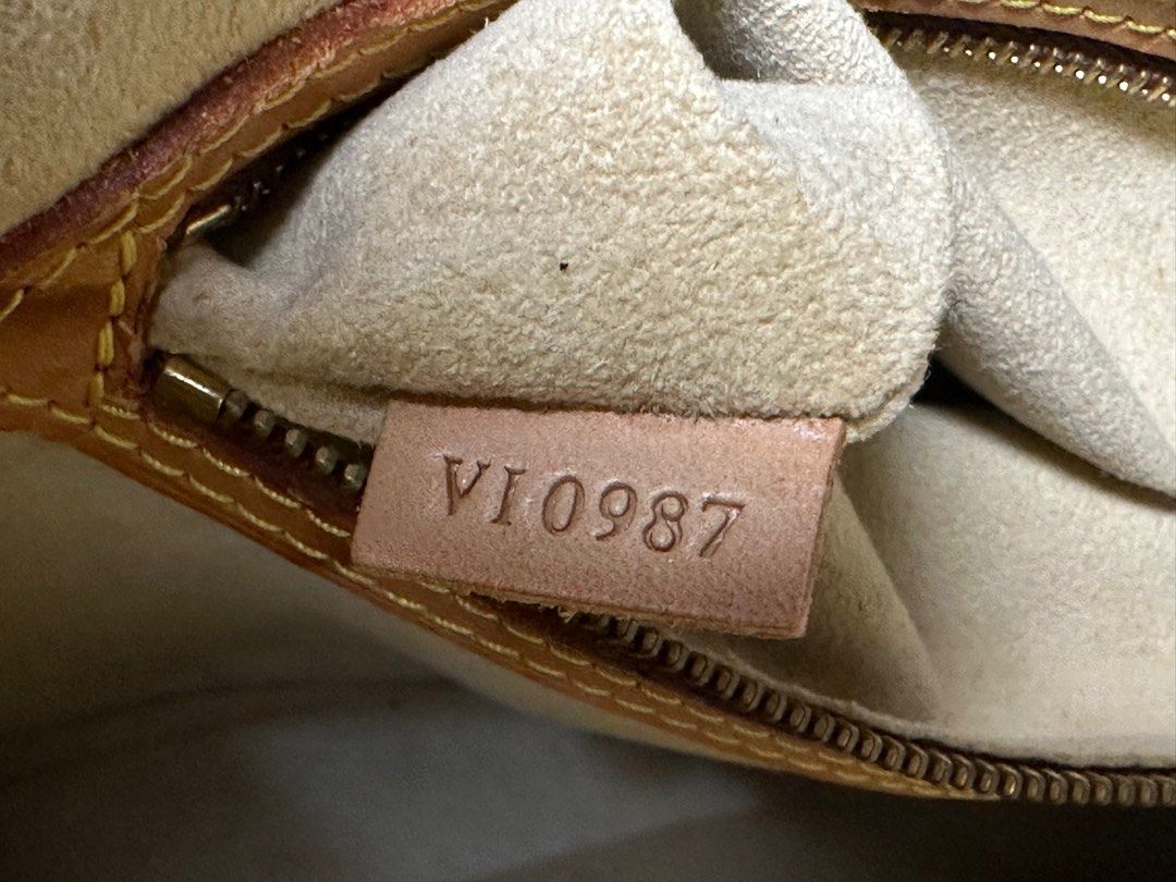 Louis Vuitton Vintage Babylon. Authentic
