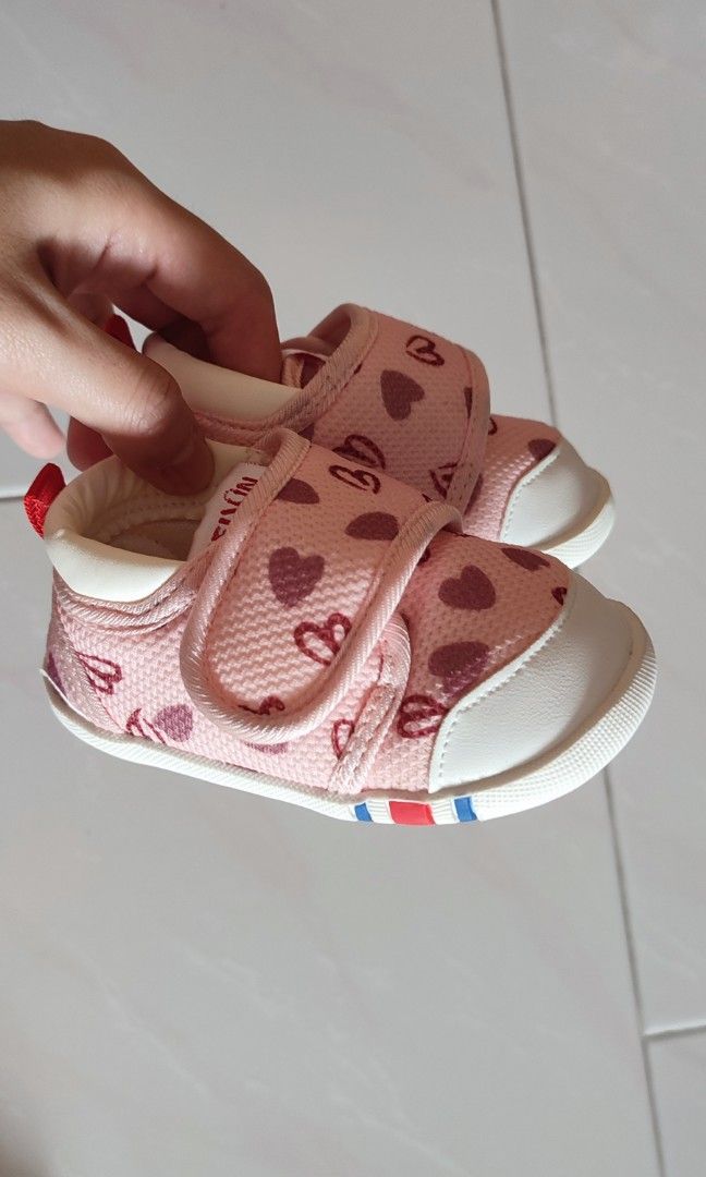 Girls shoes hotsell online shopping