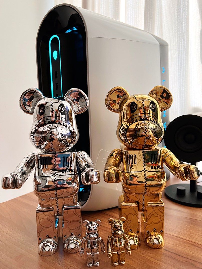 Bearbrick BAPE Sorayama 400%& 100% gold and silver, Hobbies & Toys