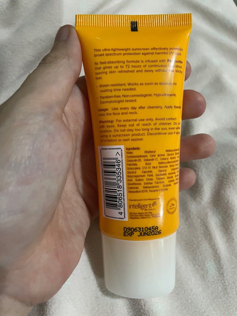 Belo sunscreen (Category: Face Care) located in Quezon City. Submitted by nationalgoodtea (Listing ID 1253920882, Image 2). Description: -belo dewy essence sunscreen spf 50 -Fixed price -used twice only -comes with box.