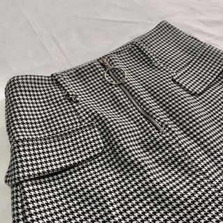 (Category: ) located in . Submitted by yuwuwu (Listing ID 1253970712, Image 1). Description: .