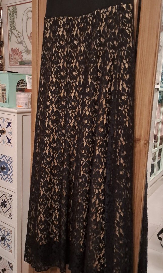 Black lace skirt xl store