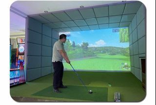 BRAND NEW Popular Golf Simulator