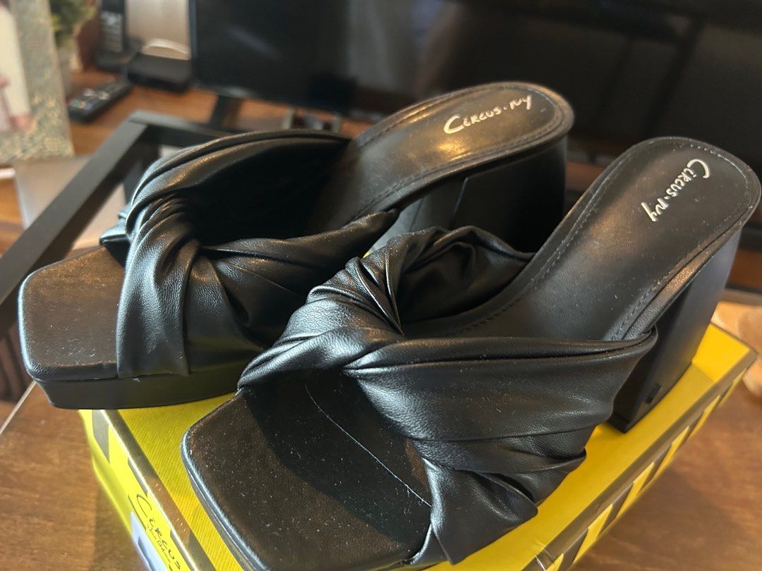 Brand new shoes with chunky heels for sale