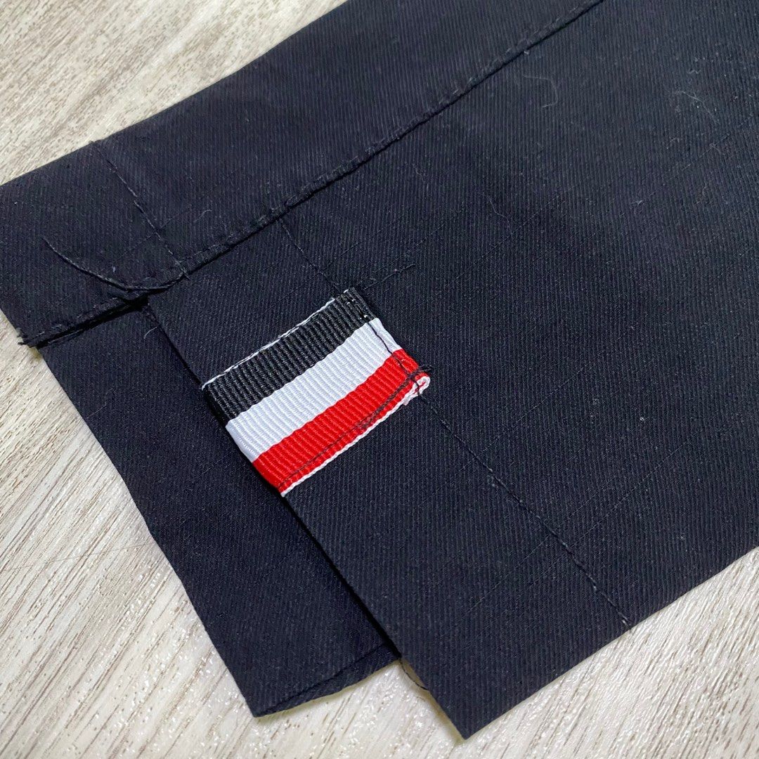 BUNDLE | Black & Maroon Trousers (S-M) (Category: Other Bottoms) located in Antipolo. Submitted by acecapsuleph (Listing ID 1254045520, Image 3). Description: ▫️bought this for 250 each (so 500 for this two pants) ▫️Super nice ng tela nito hindi siya madaling malukot, di rin mainit.