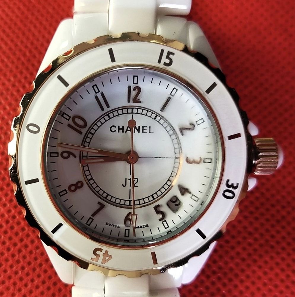 Chanel J12 White Ceramic Cabochon Bezel Bracelet Stainless Steel 38mm Case  Unisex Women's Ladies Wrist Watch Quartz 200M WR, Women's Fashion, Watches  & Accessories, Watches on Carousell