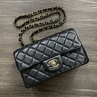 Chanel Mini Zip Wallet in Black Caviar and Goldhardware, Luxury, Bags &  Wallets on Carousell