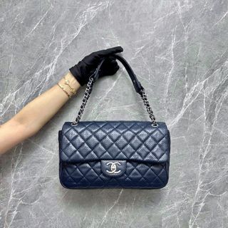 100% authentic Chanel Business Affinity Flap Ash Blue Caviar LGHW