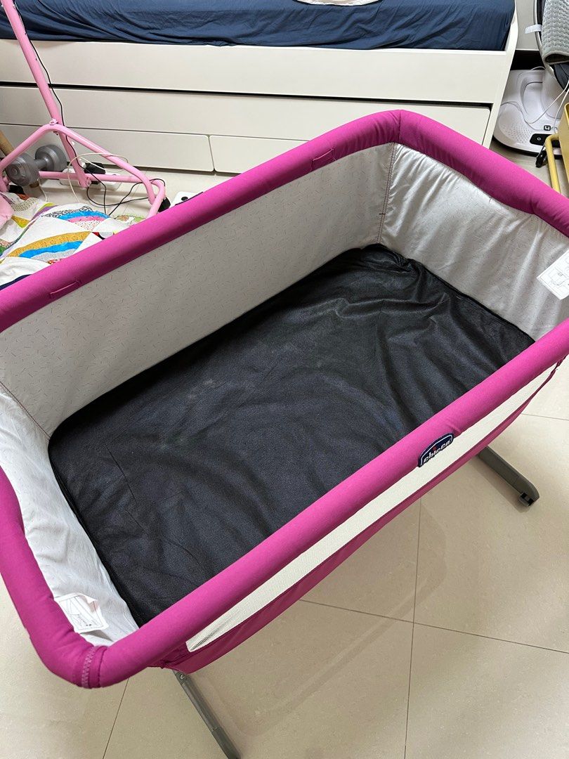 Chicco Next2me Bedside Cot, Babies & Kids, Baby Nursery & Kids