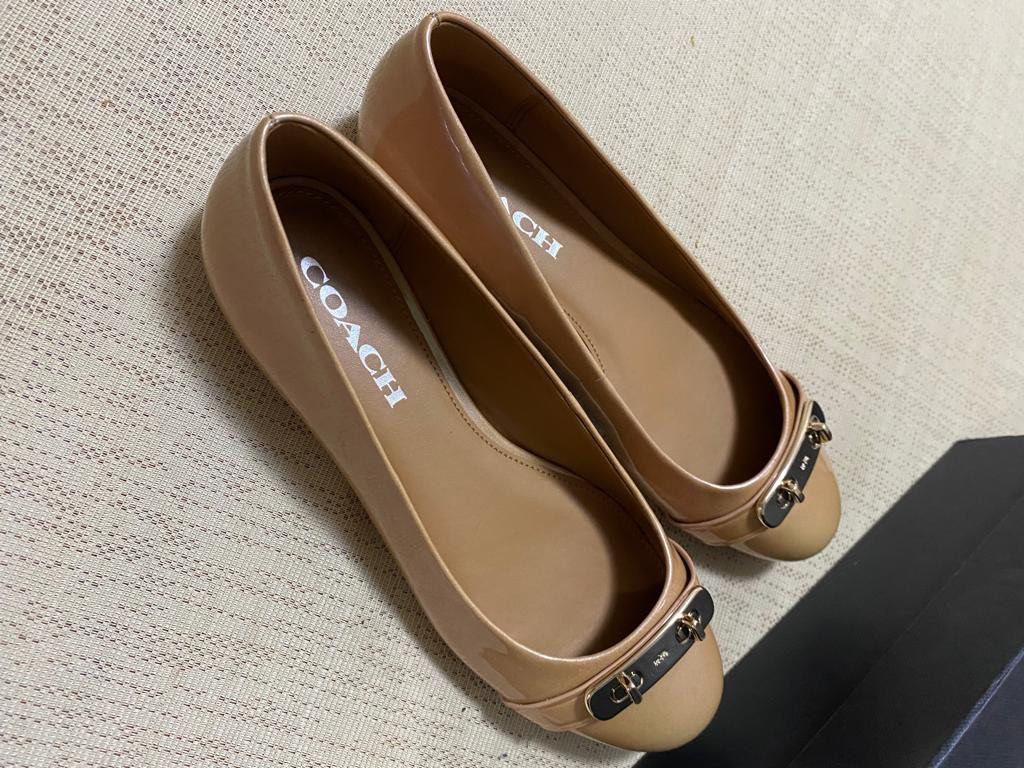 Coach Oswald Platinum Irridescent Pearl Patent Leather Women s Flat