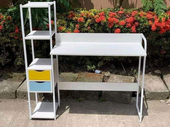 COMPUTER TABLE W/ SIDE METAL SHELVES & DRAWER (Category: Tables & Sets) located in Manila. Submitted by redonlineshop (Listing ID 1253956451, Image 1). Description: COMPUTER TABLE W/ SIDE METAL SHELVES & DRAWER ₱1500 Size:120cm ON HAND BRAND NEW Accept Gcash payment/COD Same day delivery + Delivery Fee.