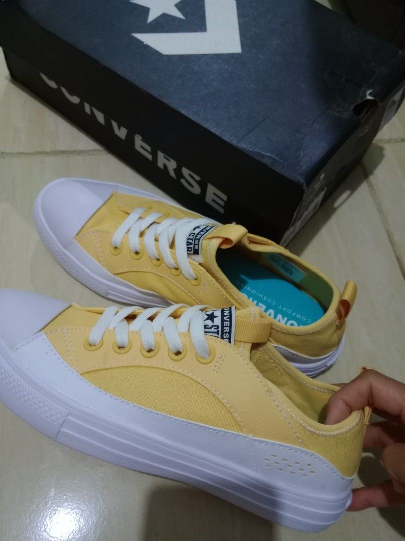 Sepatu converse store semata kaki