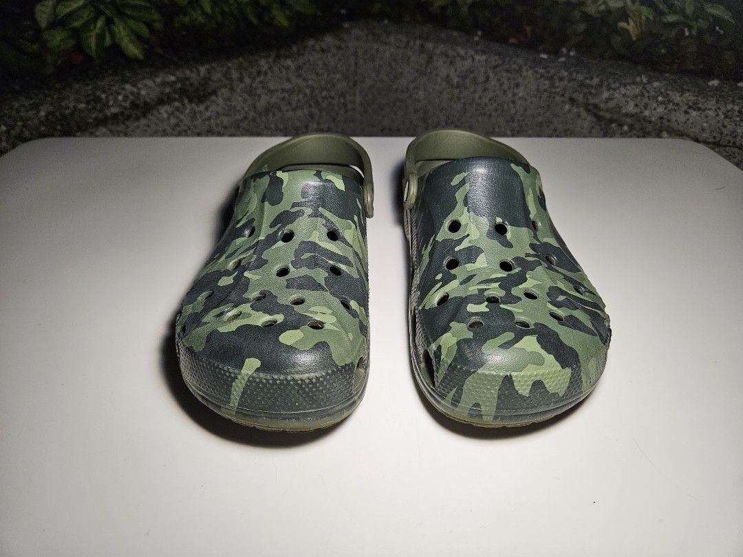 Mens camo croc flip on sale flops