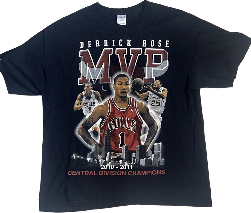 Derrick Rose T-Shirt Player MVP Merchandise Shirt Vintage 90s Graphic Tee