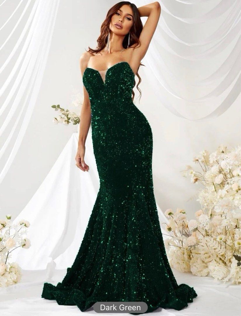 Dark green velvet gown hot sale