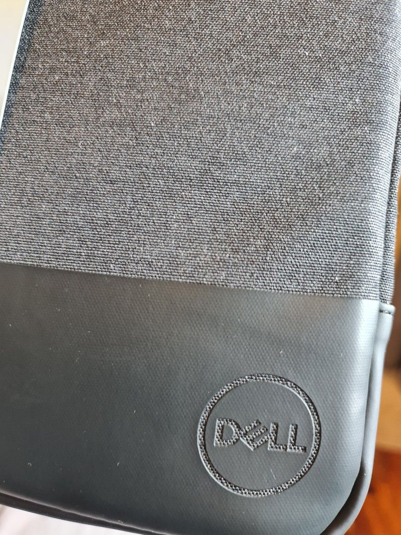 Dell essential clearance sleeve 13