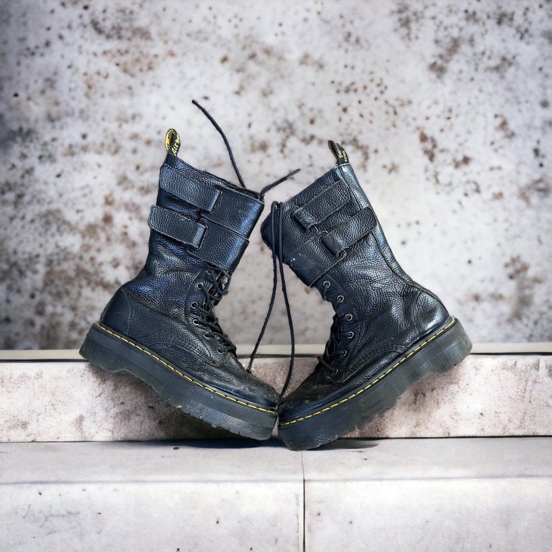 Jagger 10 eye hotsell boots