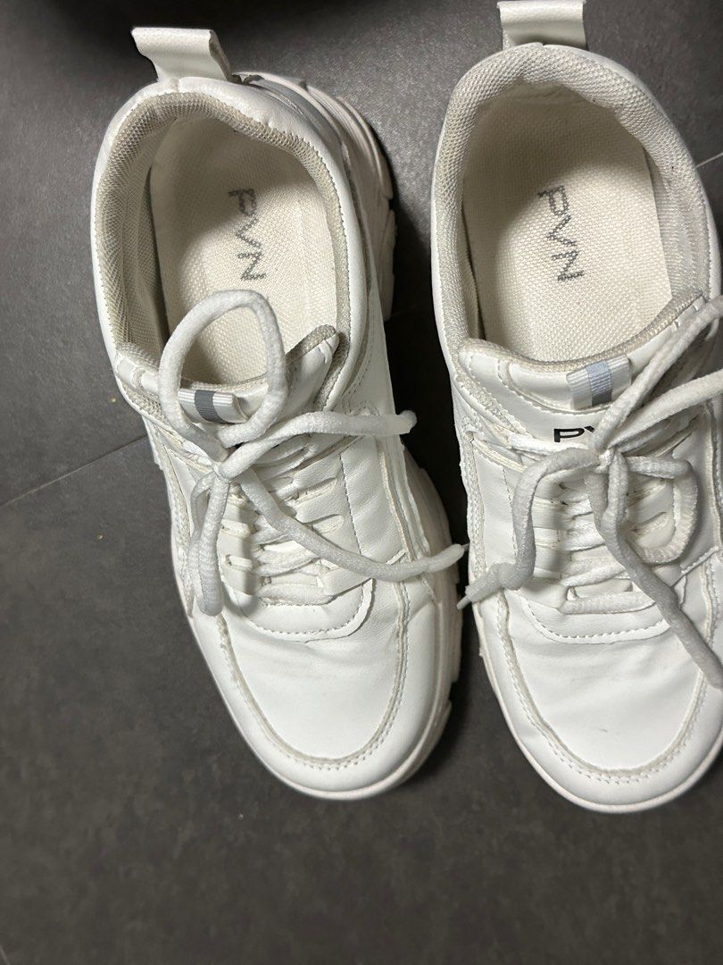 White everyday sneakers cheap