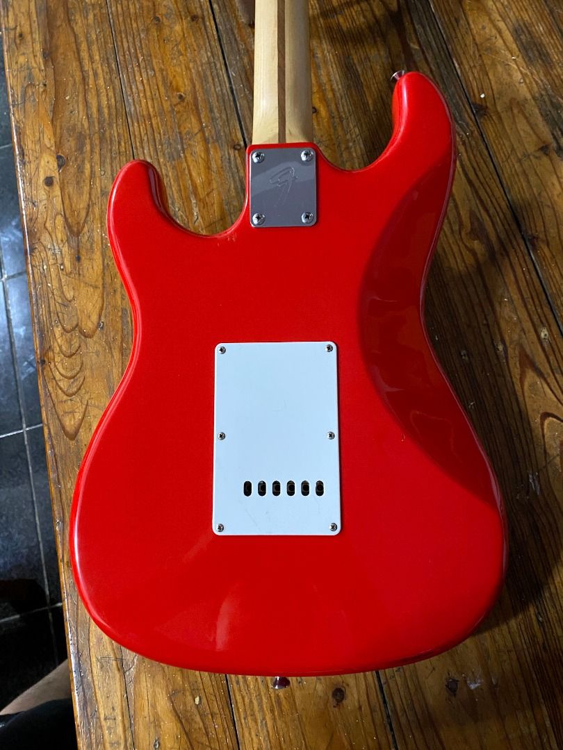 Fender Stratocaster Made in Korea, Hobbies &amp; Toys, Music &amp; Media ...